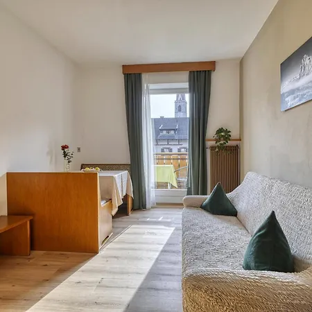 Josefsheim Hotel Lana Room photo